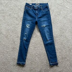 Levi’s 720 High-rise Super Skinny Jeans
